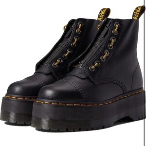 Dr. Martens womens Sinclair Decayed Roses Classic Tumbled Nappa